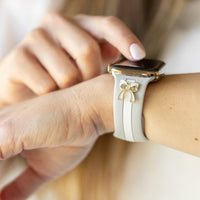 The It Girl Gray and White Smart Watch Band