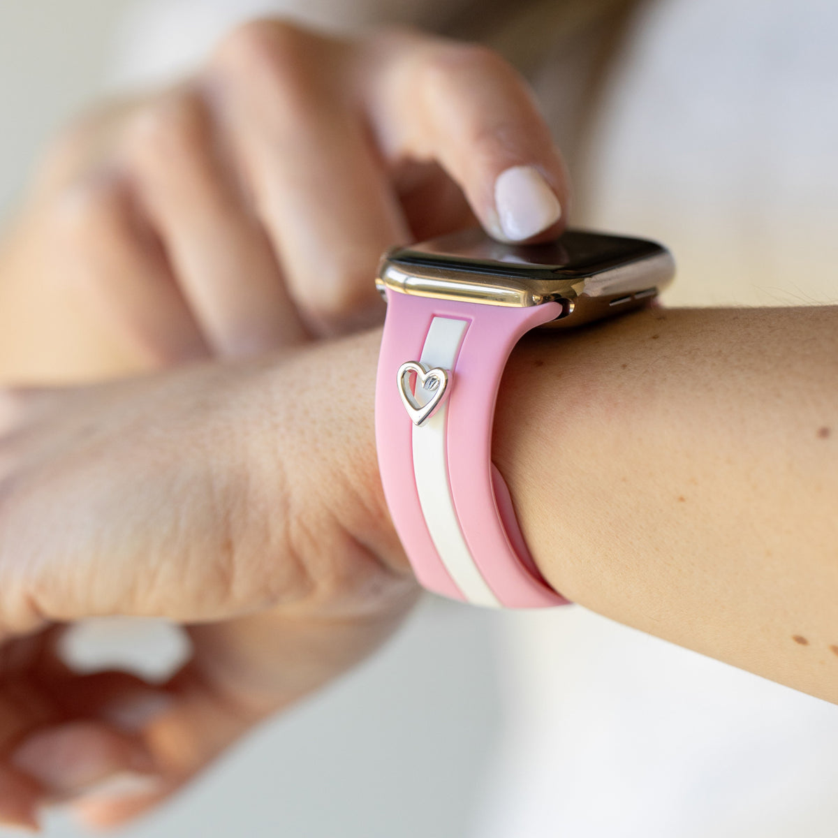 The "It Girl" Doll Pink Smart Watch Band