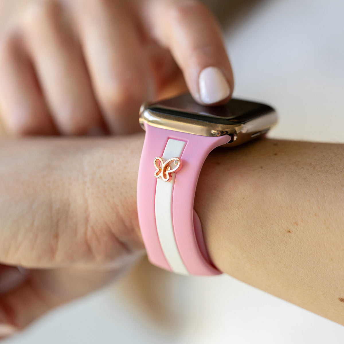 The "It Girl" Doll Pink Smart Watch Band