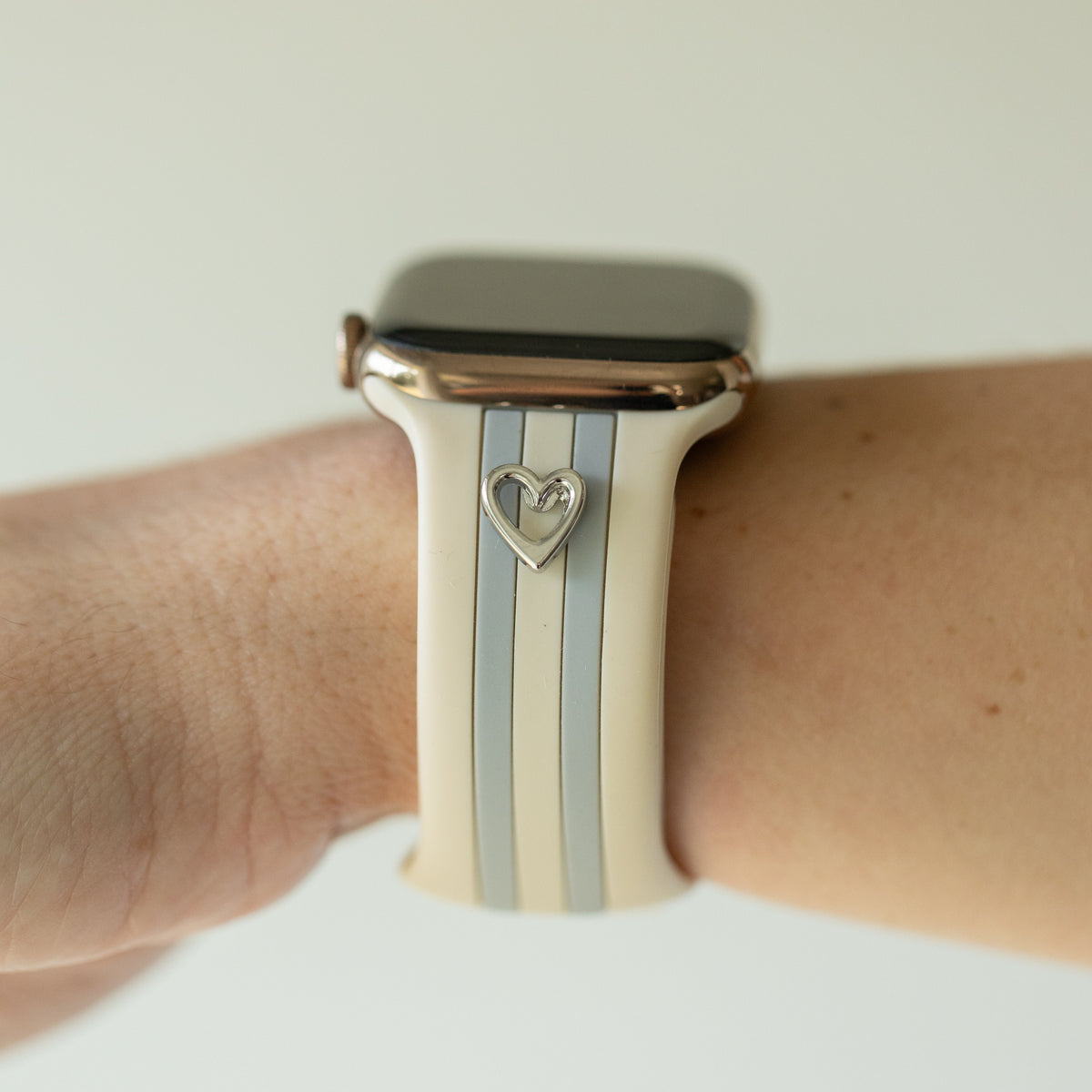 Heart to Love ♡ Ivory & Gray Smart Watch Band