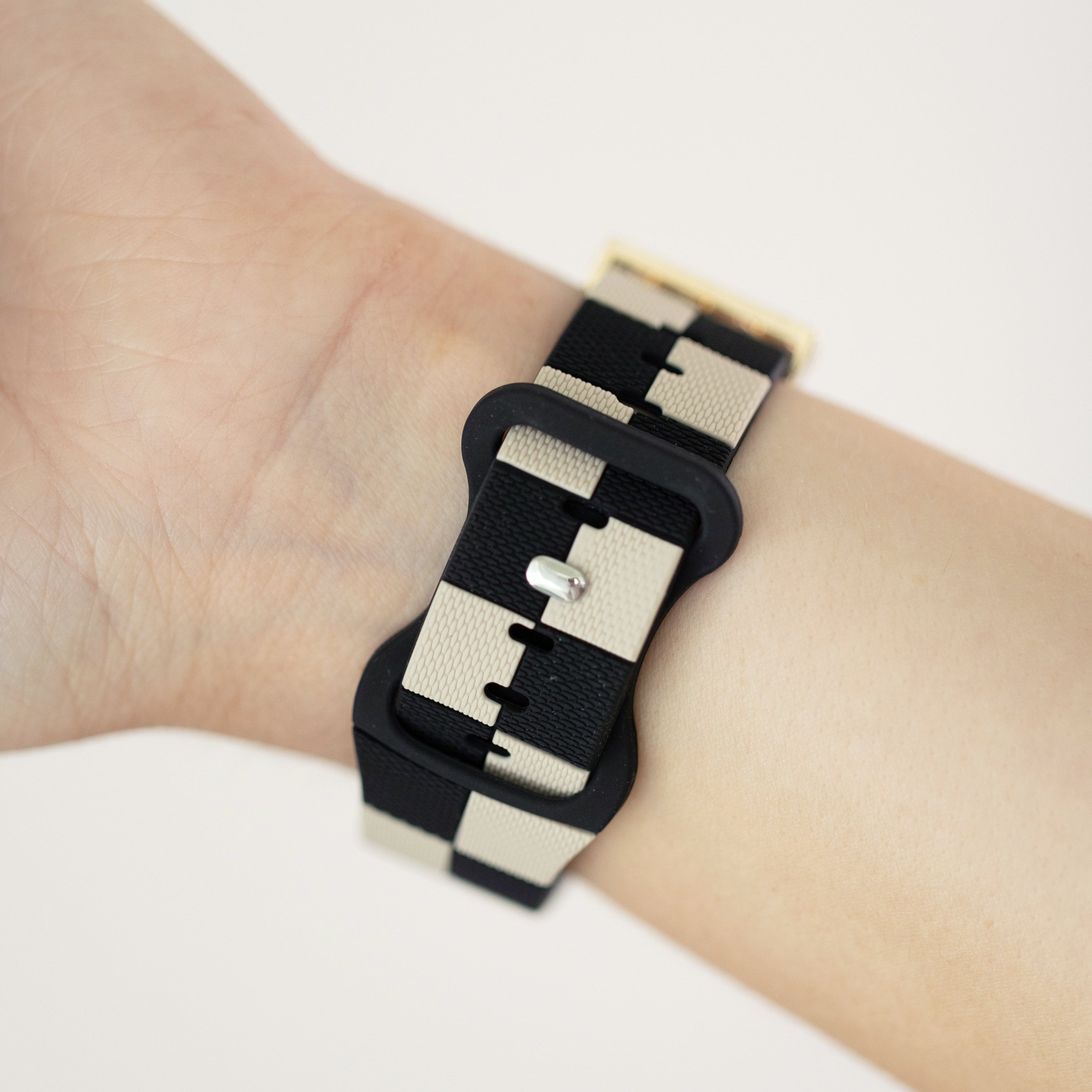 Clearance Louis Vuitton Apple Watch Band Silicone Yellow Apple